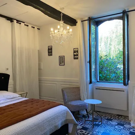 D'hote 1787 : Les Terrasses Des Pyrenees *